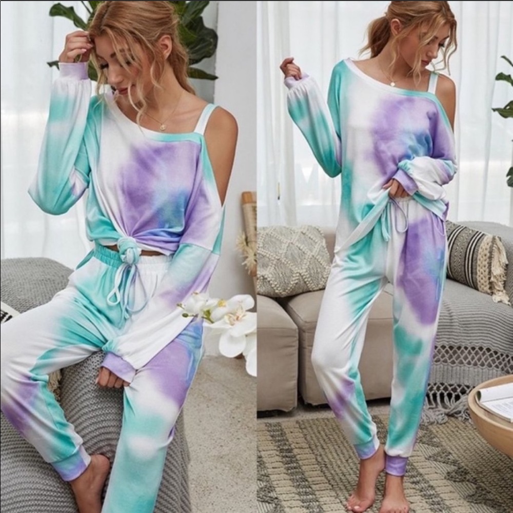 Tie dye lounge outfit
